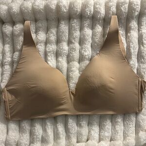 Gap Body 34DD